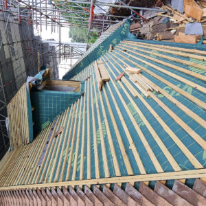 Loft conversion roof battens installed in Weybridge by Croydon-based builders Art & Build Ltd