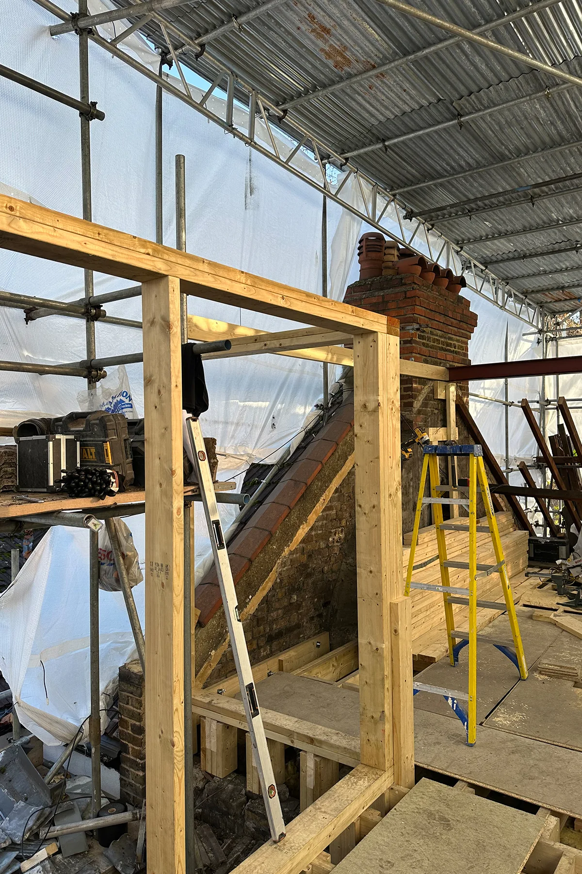 Structural timber works for rear dormer and L-shape loft conversion in Croydon